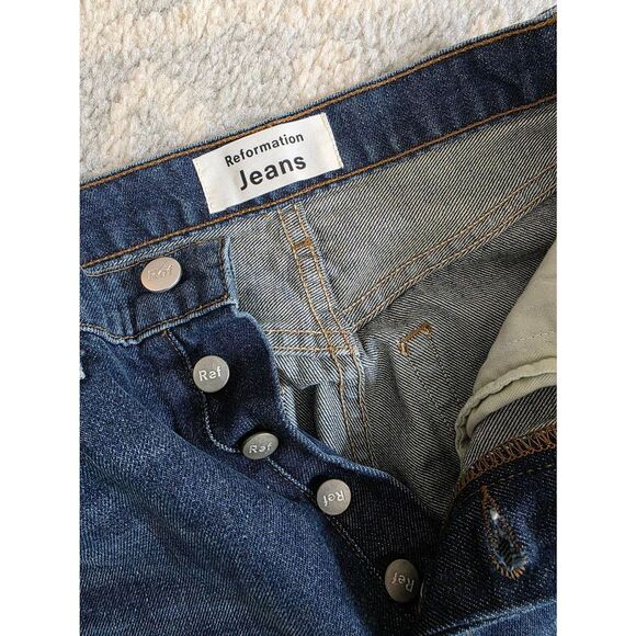 Reformation Cynthia High Relaxed Jean, Teton 23 - Picture 6 of 10